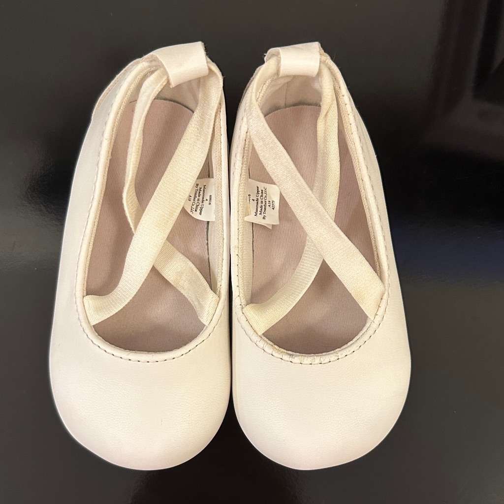 Elegant White Dress Shoes Size 4 Flats For Kids